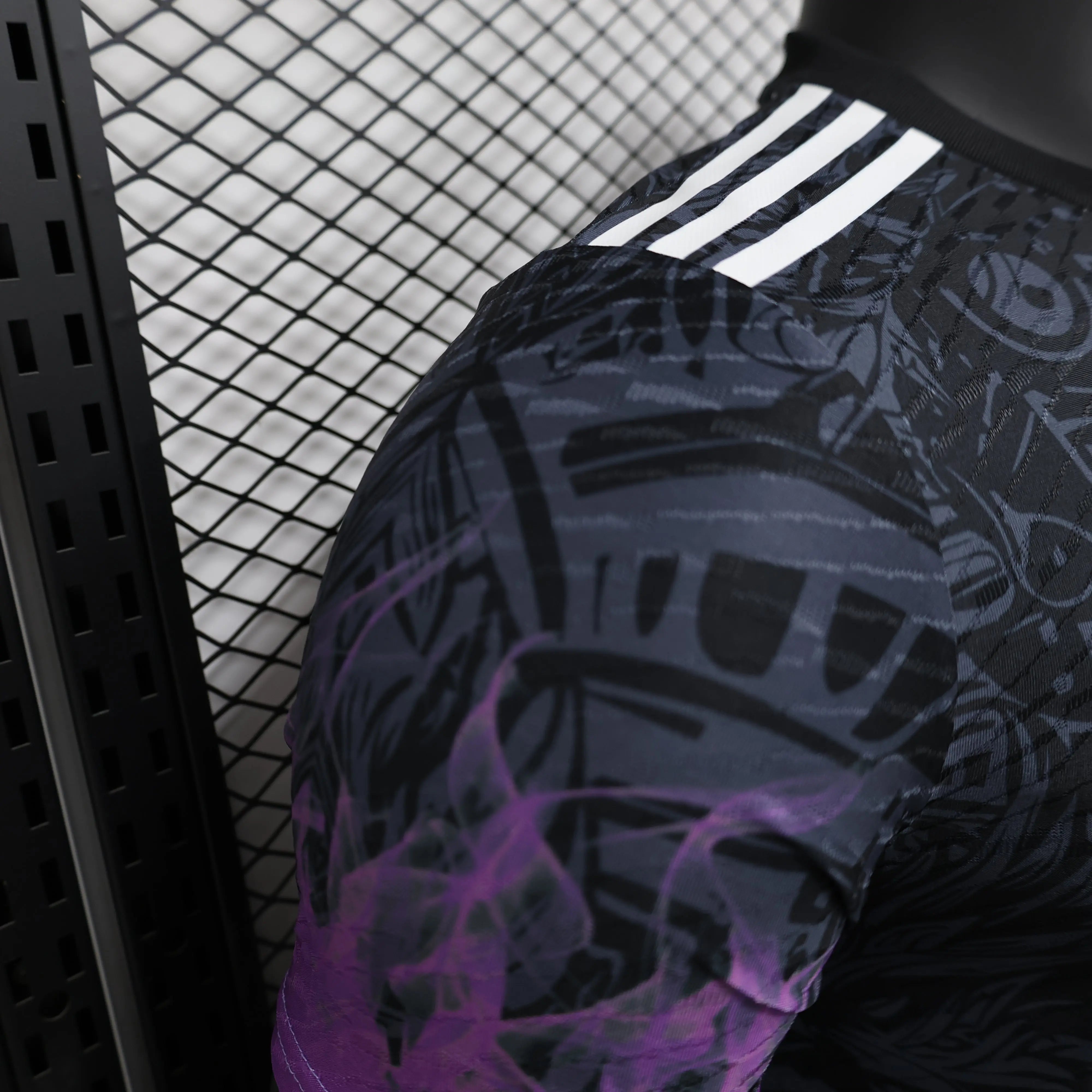 MAILLOT LIVERPOOL ÉDITION SPÉCIALE VIOLET 2024/2025 - MODAFOOT