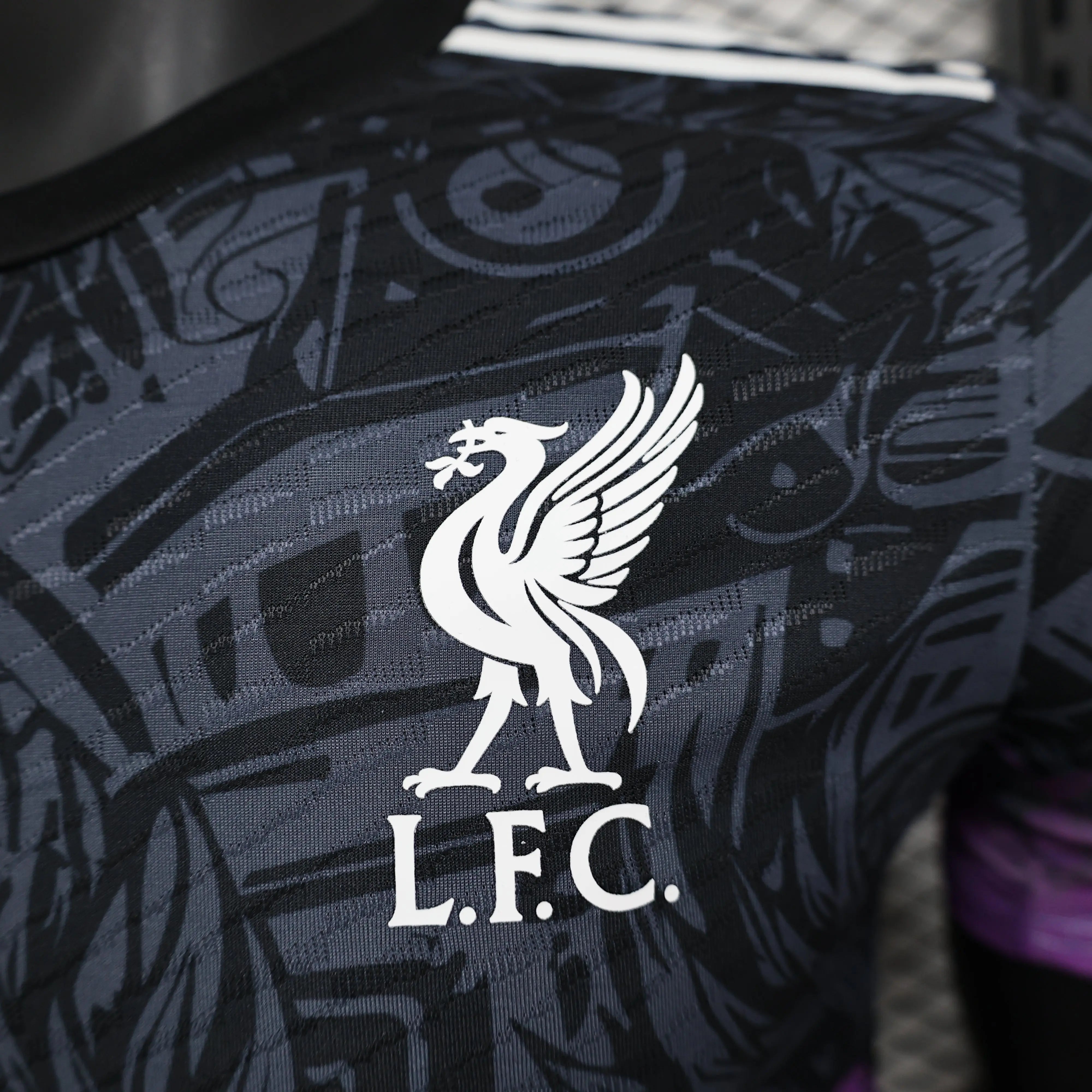 MAILLOT LIVERPOOL ÉDITION SPÉCIALE VIOLET 2024/2025 - MODAFOOT