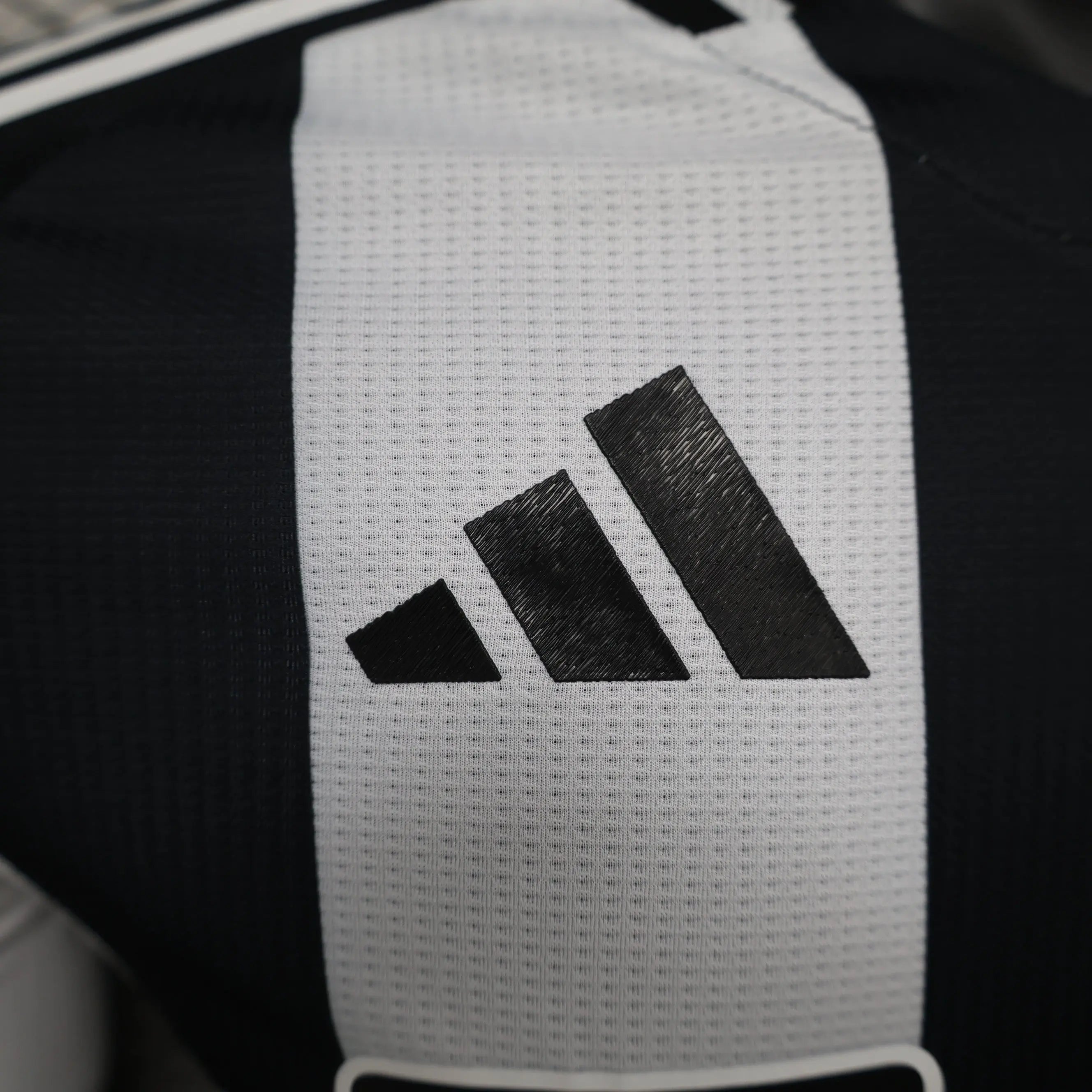 MAILLOT NEWCASTLE DOMICILE 2024/2025 Onze Maillots
