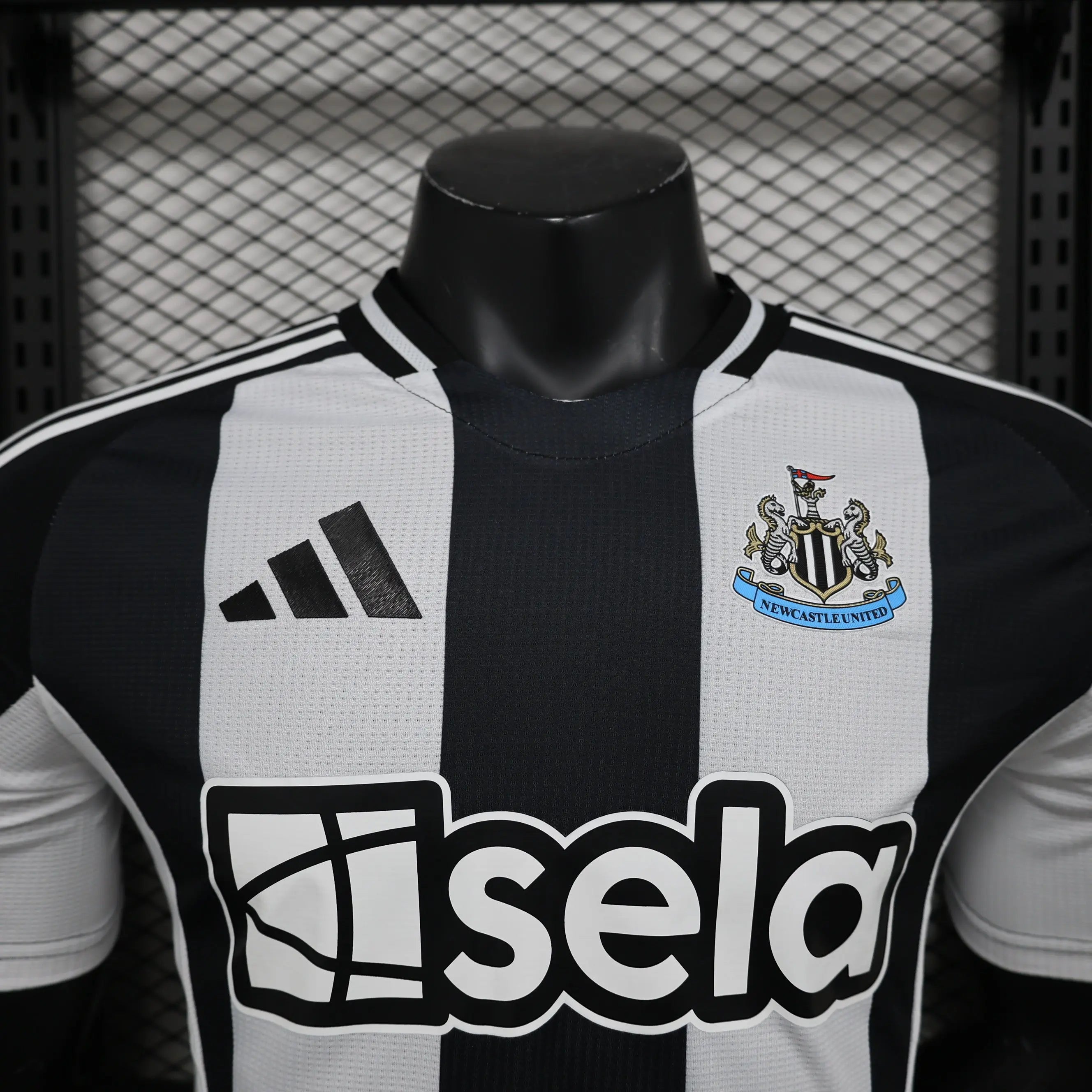 MAILLOT NEWCASTLE DOMICILE 2024/2025 Onze Maillots