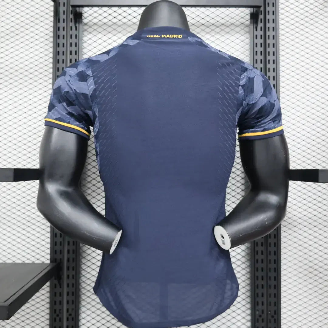 MAILLOT REAL MADRID EXTERIEUR 2023/2024 Onze Maillots