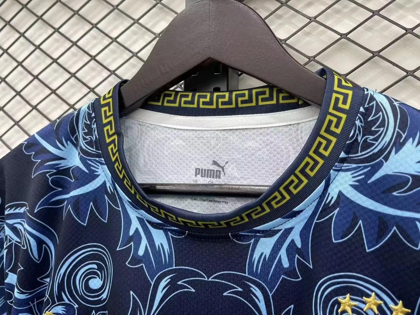 MAILLOT ITALIE CONCEPT EDITION VERSACE BLEU 2023/2024 Onze Maillots