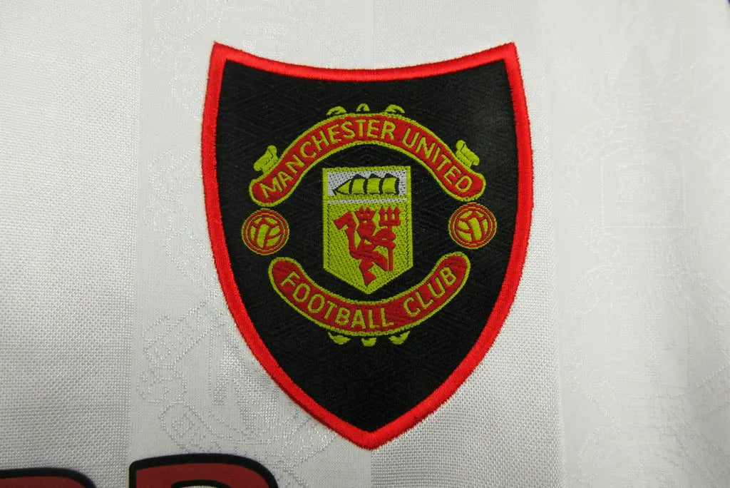 MAILLOT RETRO MANCHESTER UNITED 1998/1999 VERSION MANCHES LONGUES - MODAFOOT