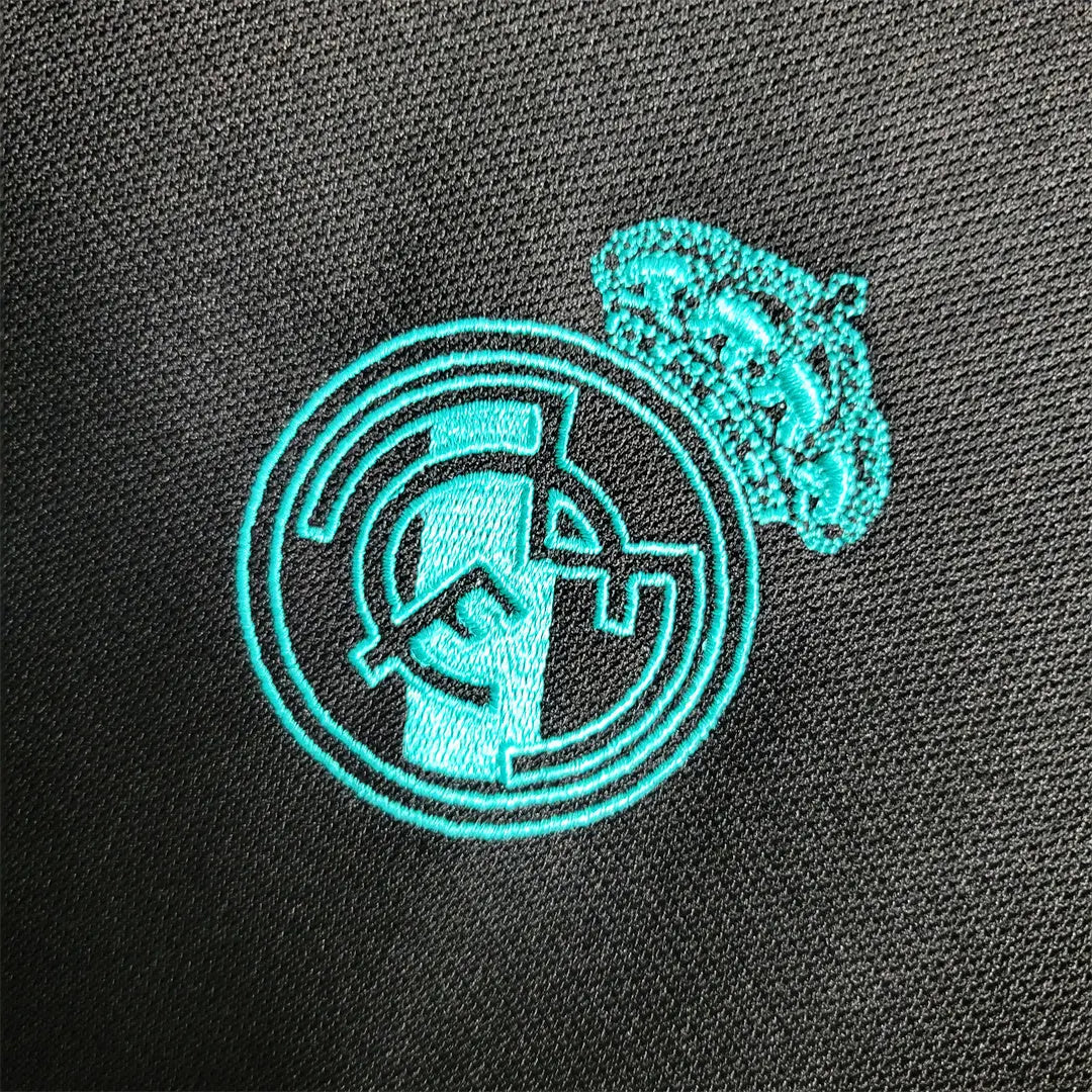 MAILLOT REAL MADRID EXTÉRIEUR 2017/2018 VERSION MANCHES LONGUES - MODAFOOT
