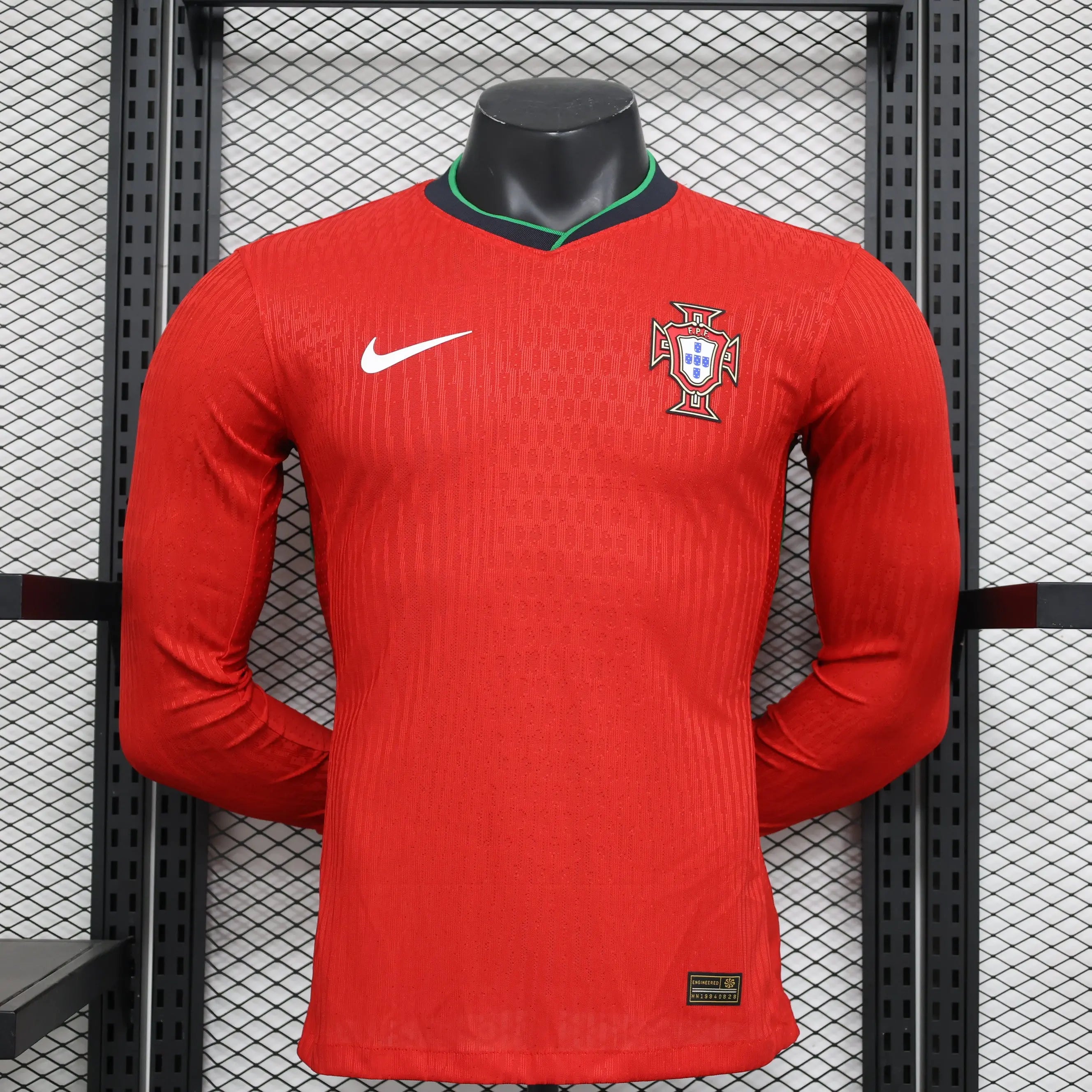 MAILLOT PORTUGAL DOMICILE 2024 VERSION MANCHES LONGUES - MODAFOOT