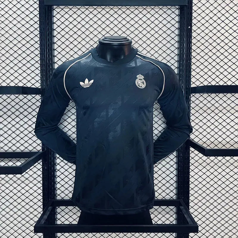 MAILLOT RETRO REAL MADRID 2024/2025 VERSION MANCHES LONGUES - MODAFOOT