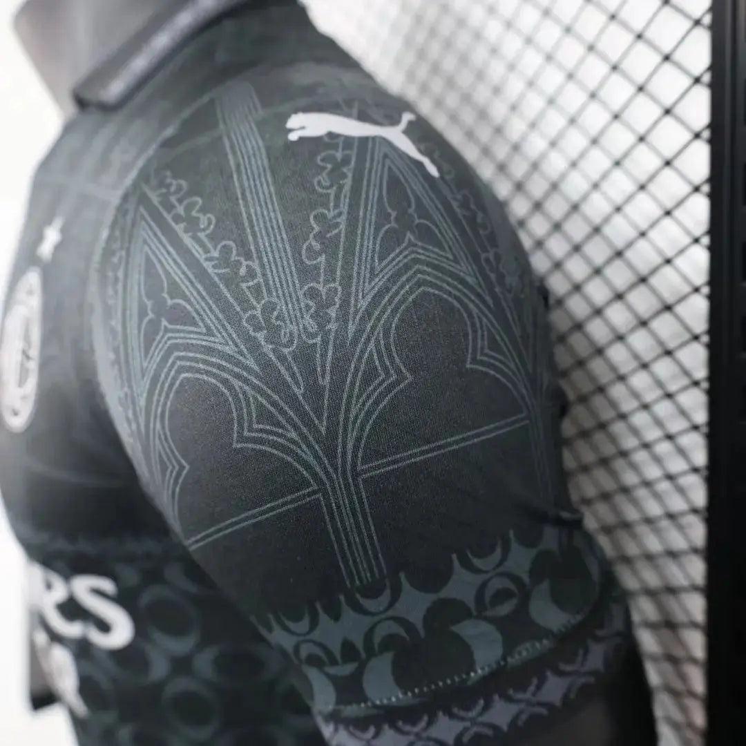 MAILLOT AC MILAN EDITION PLEASURES FOURTH NOIR 2023/2024 Onze Maillots