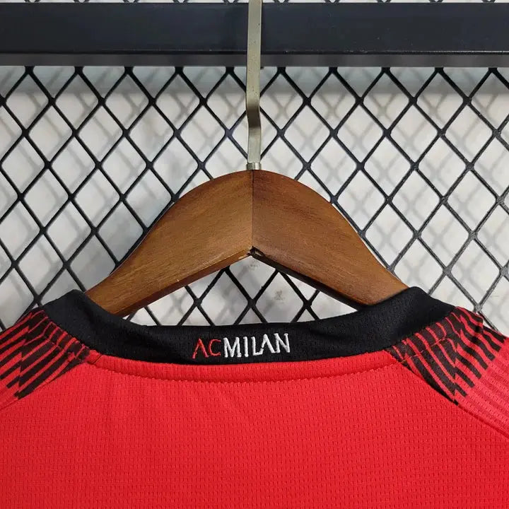 MAILLOT ENFANT AC MILAN DOMICILE 2023/2024 Onze Maillots