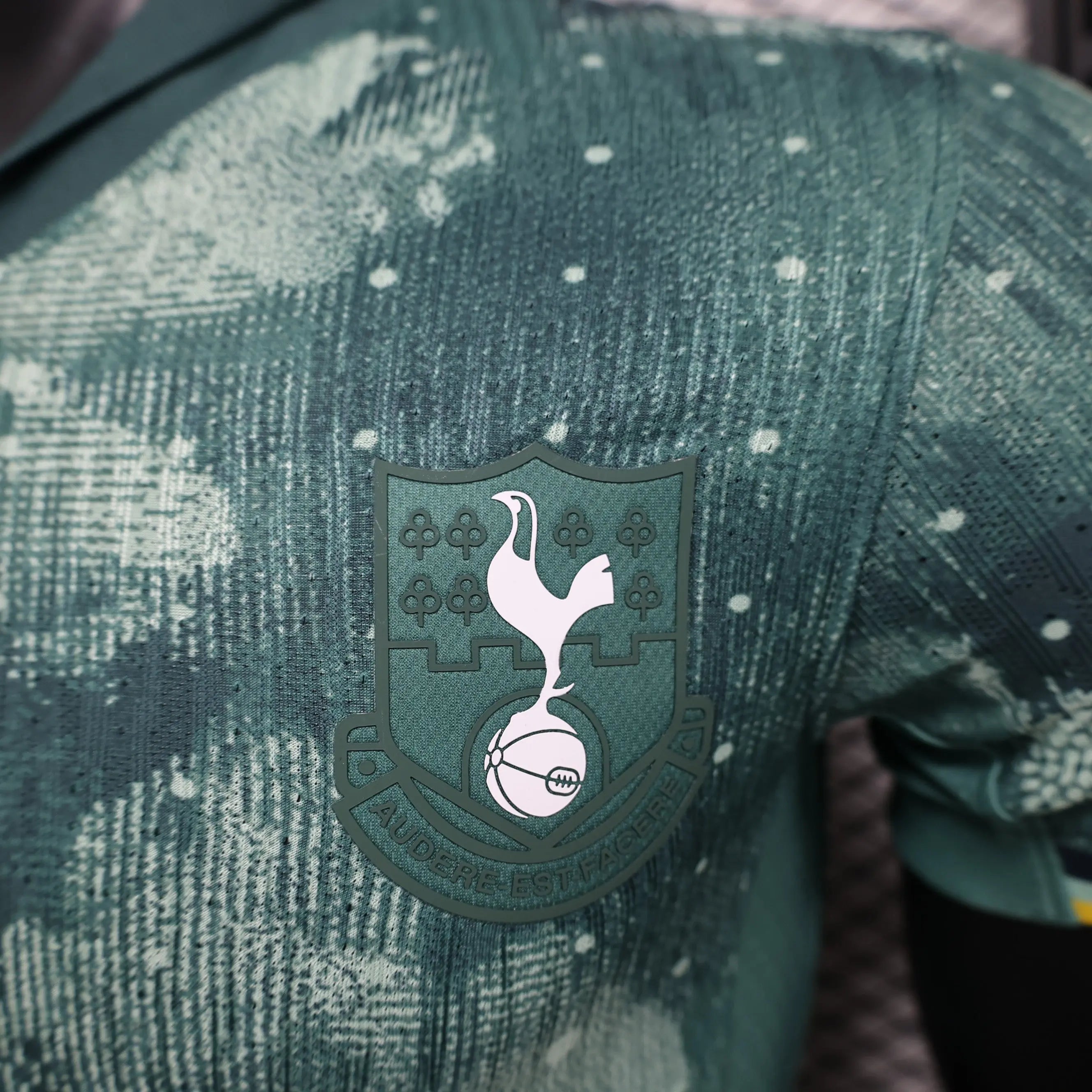 MAILLOT TOTTENHAM HOTSPUR THIRD 2024/2025 Onze Maillots