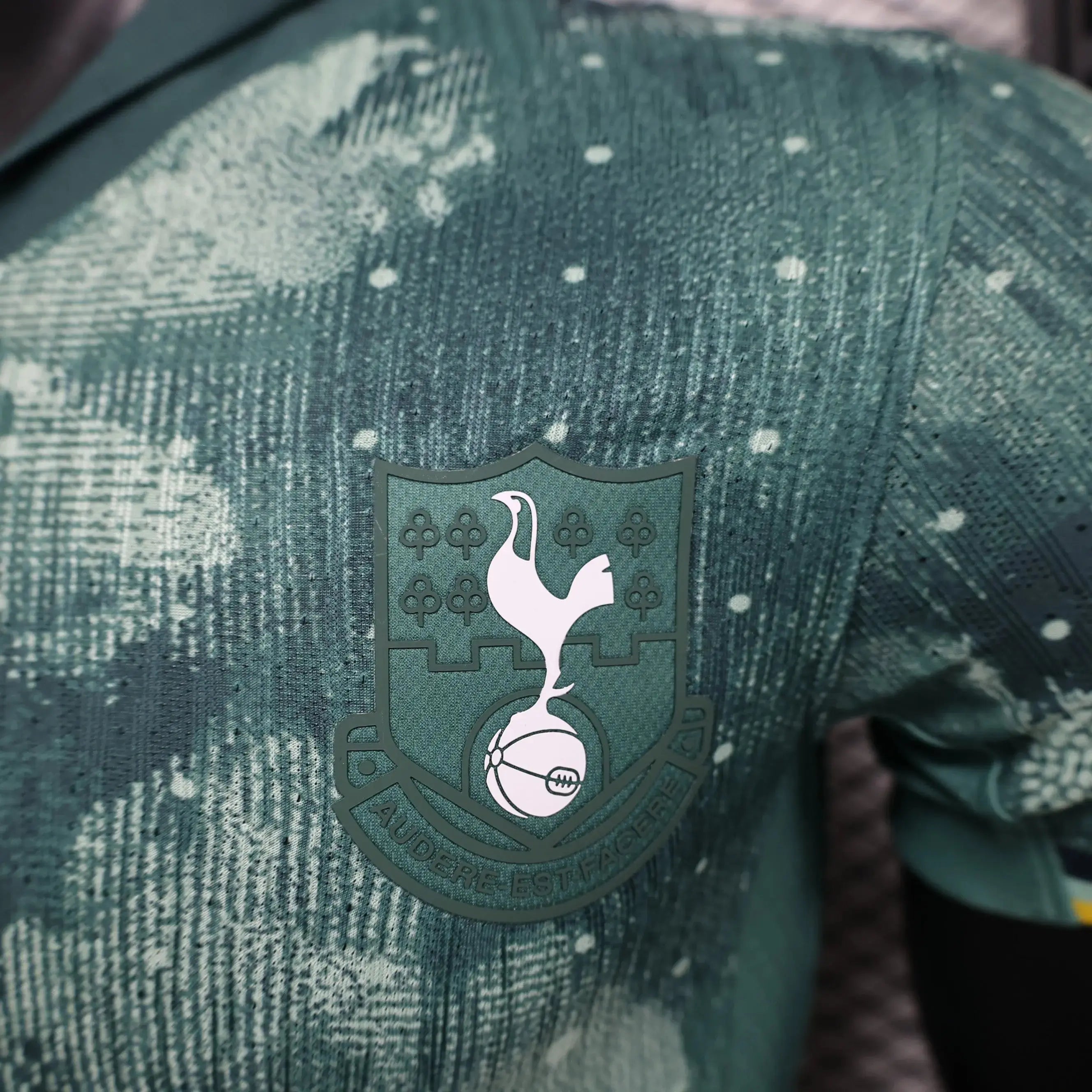 MAILLOT TOTTENHAM HOTSPUR THIRD 2024/2025 Onze Maillots