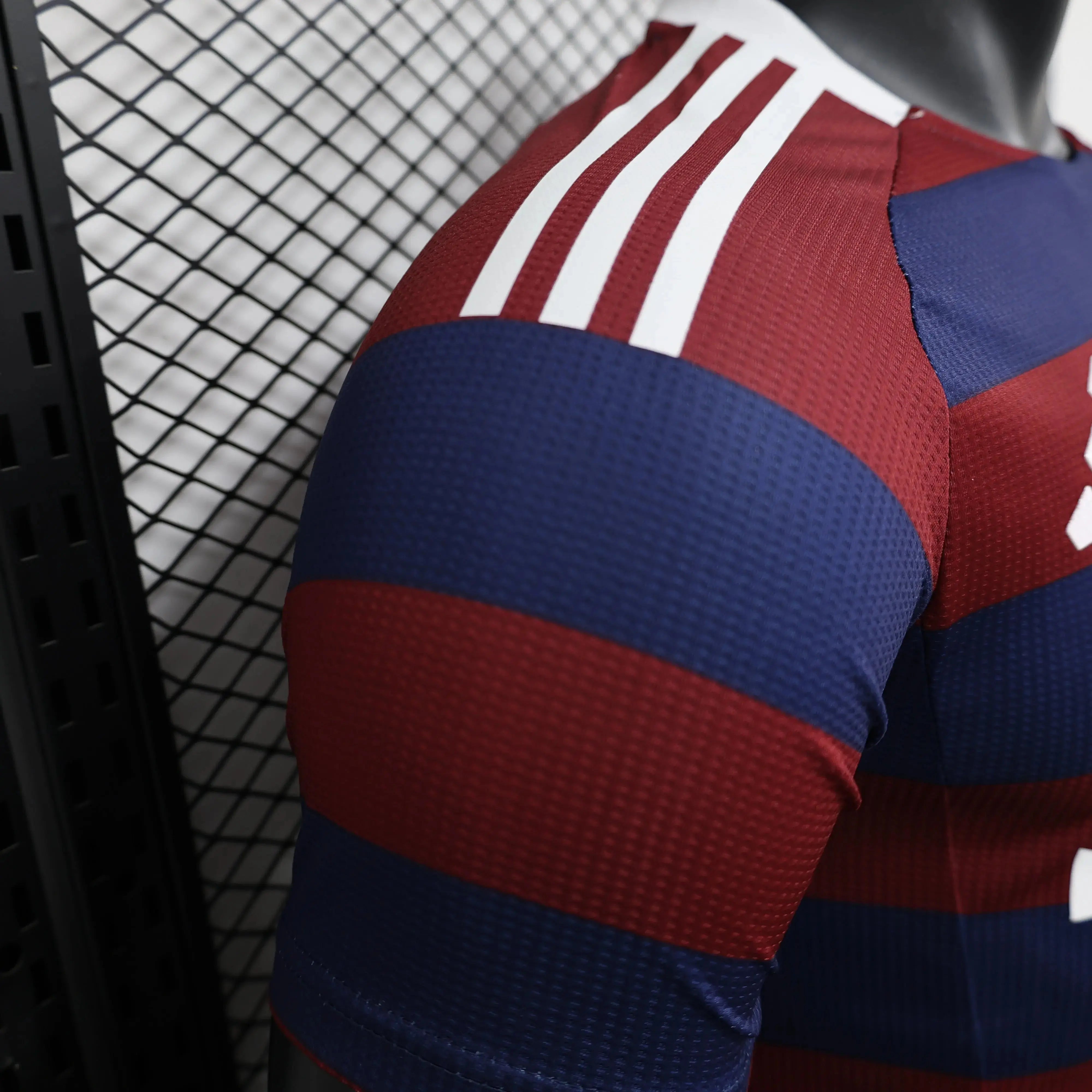 MAILLOT NEWCASTLE EXTERIEUR 2024/2025 Onze Maillots