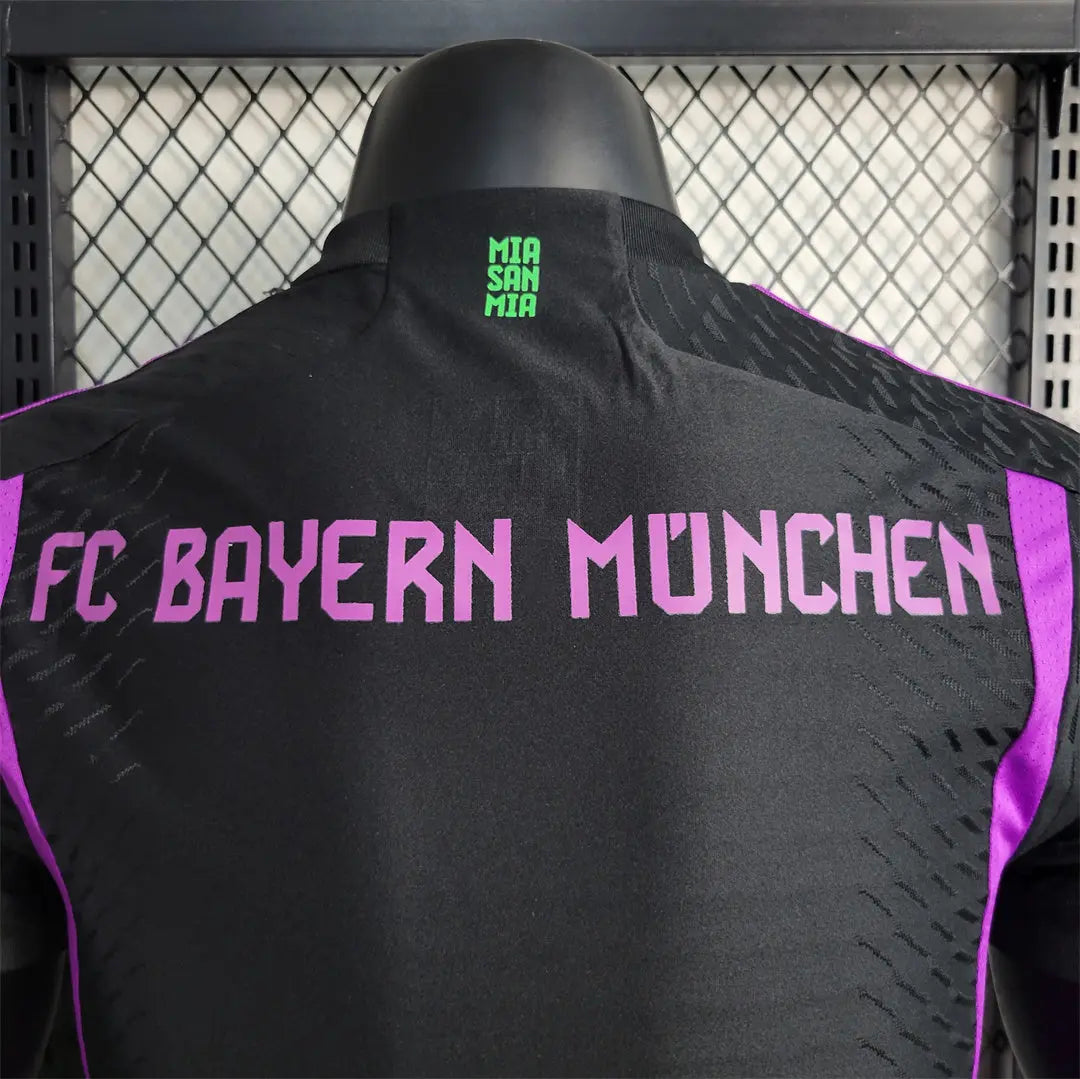 MAILLOT BAYERN MUNICH EDITION SPECIALE 2023/2024 Onze Maillots
