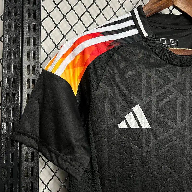 MAILLOT D'ENTRAÎNEMENT D'AVANT-MATCH ALLEMAGNE EURO 2024 Onze Maillots