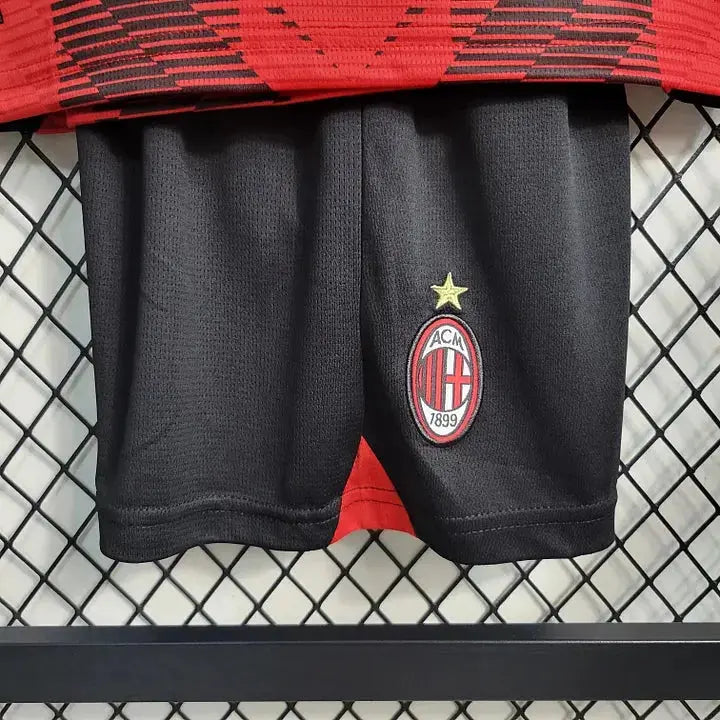 MAILLOT ENFANT AC MILAN DOMICILE 2023/2024 Onze Maillots