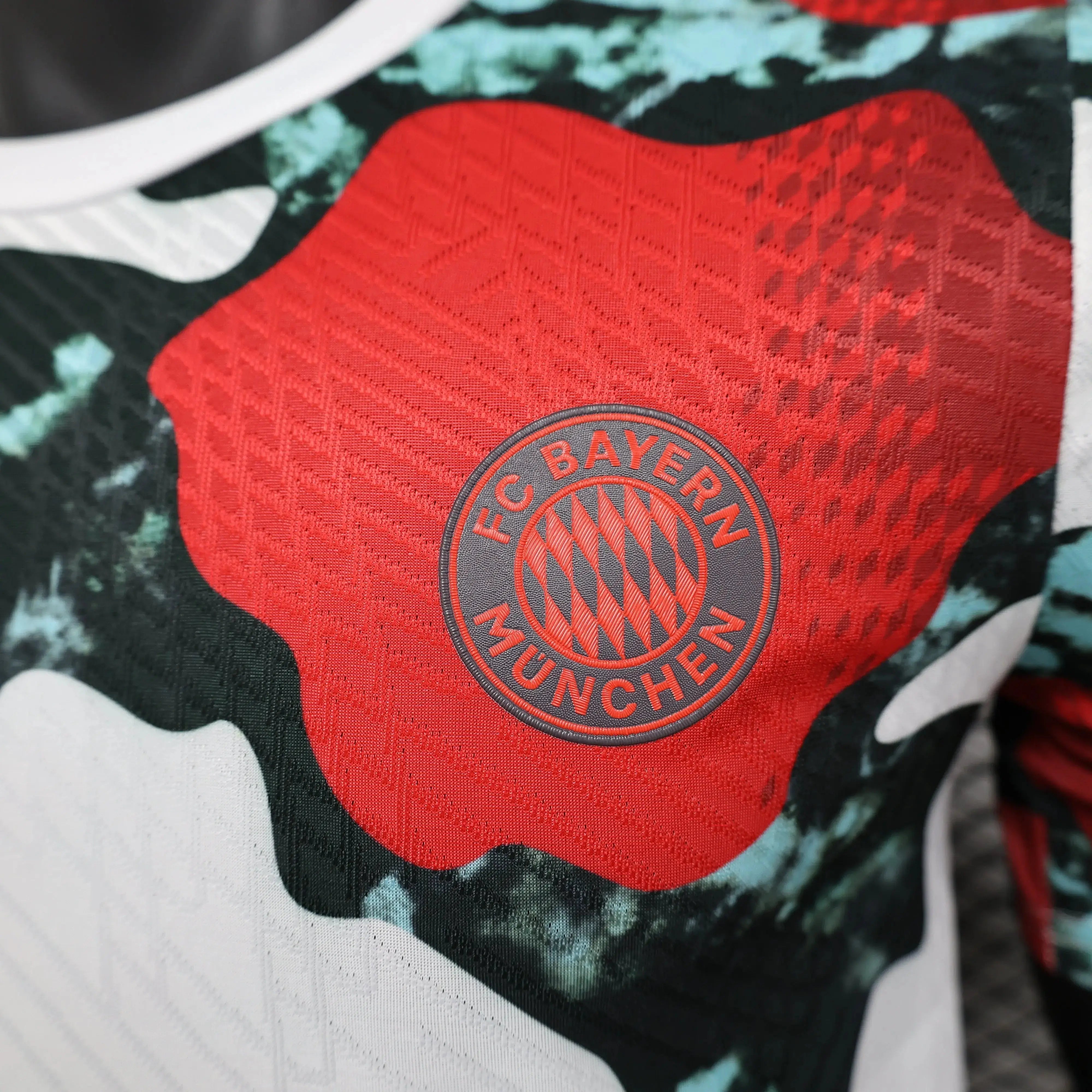 MAILLOT BAYERN MUNICH AVANT MATCH 2024/2025 - MODAFOOT