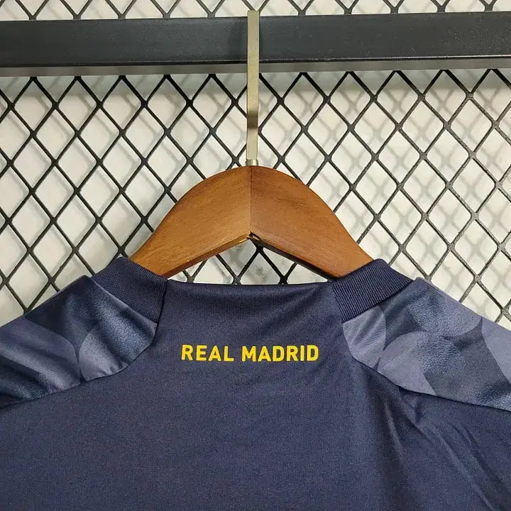 MAILLOT ENFANT REAL MADRID EXTERIEUR 2023/2024 Onze Maillots