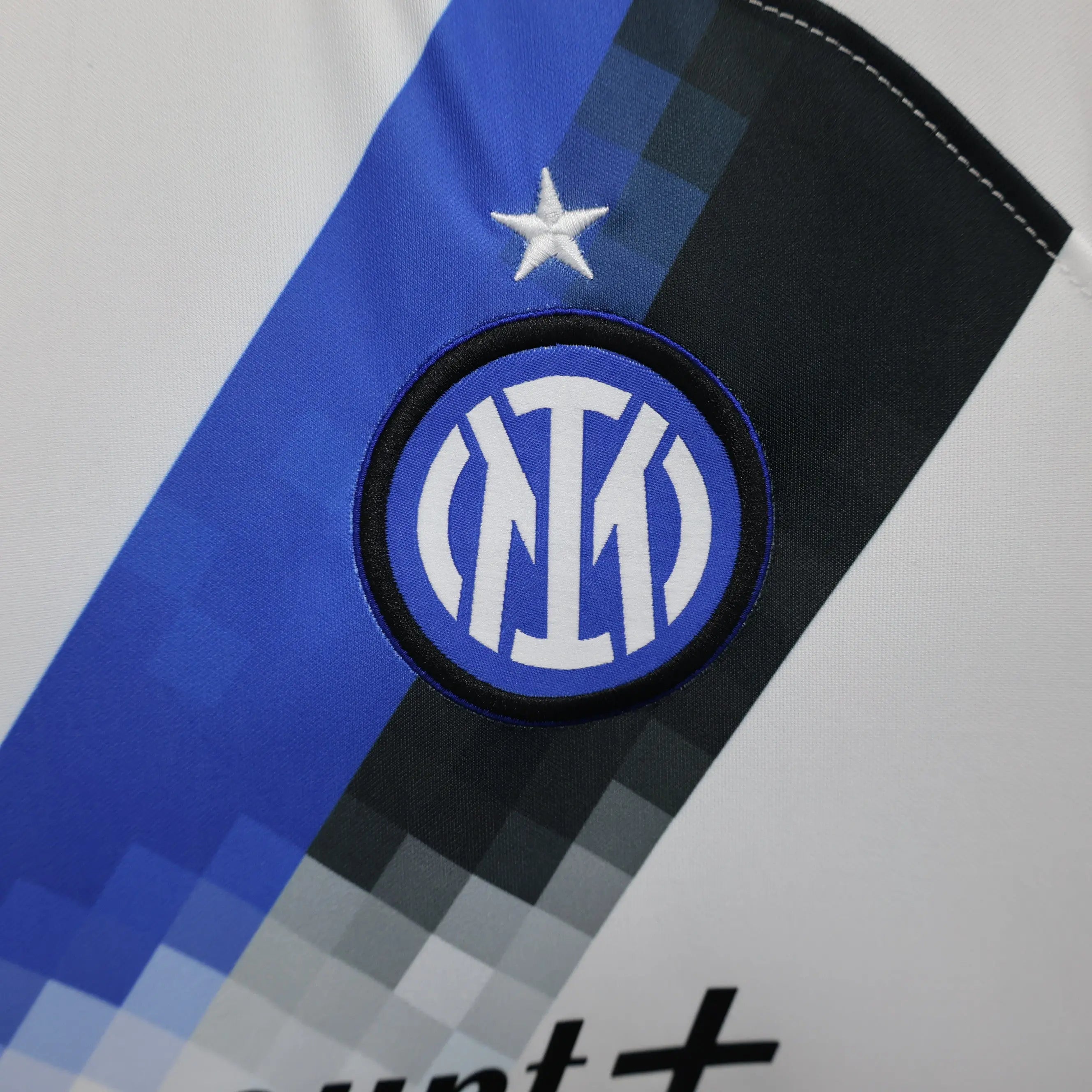 MAILLOT INTER MILAN EXTERIEUR 2023/2024 Onze Maillots