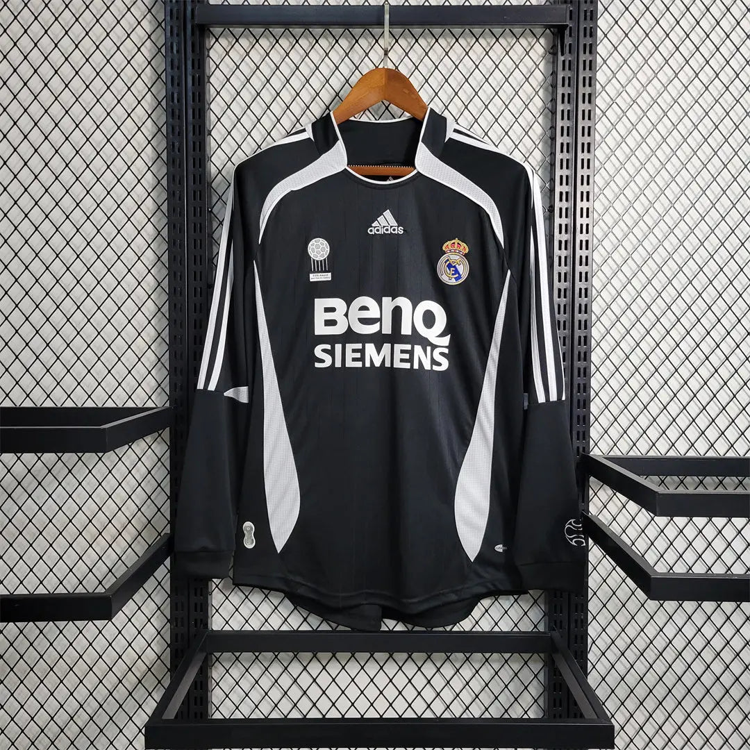 MAILLOT REAL MADRID 2006/2007 VERSION MANCHES LONGUES - MODAFOOT