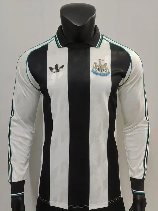 MAILLOT RETRO NEWCASTLE 2024/2025 VERSION MANCHES LONGUES - MODAFOOT