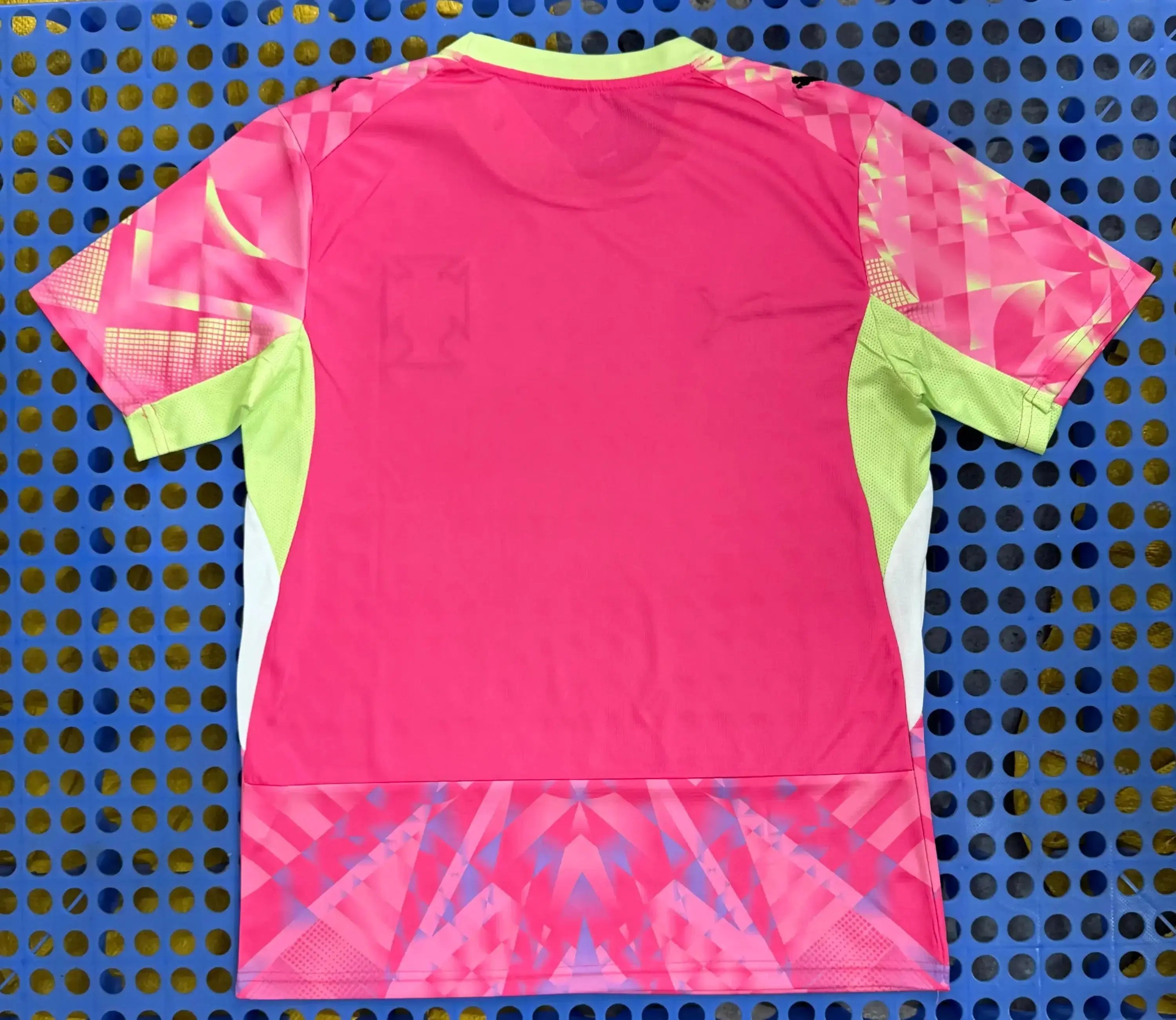 Maillot Portugal Concept Rose 2026/27 MODAFOOT