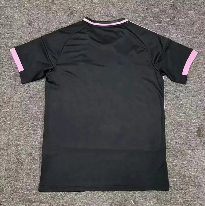 Maillot du Real Madrid " Rose " Serpent 25/26 MODAFOOT