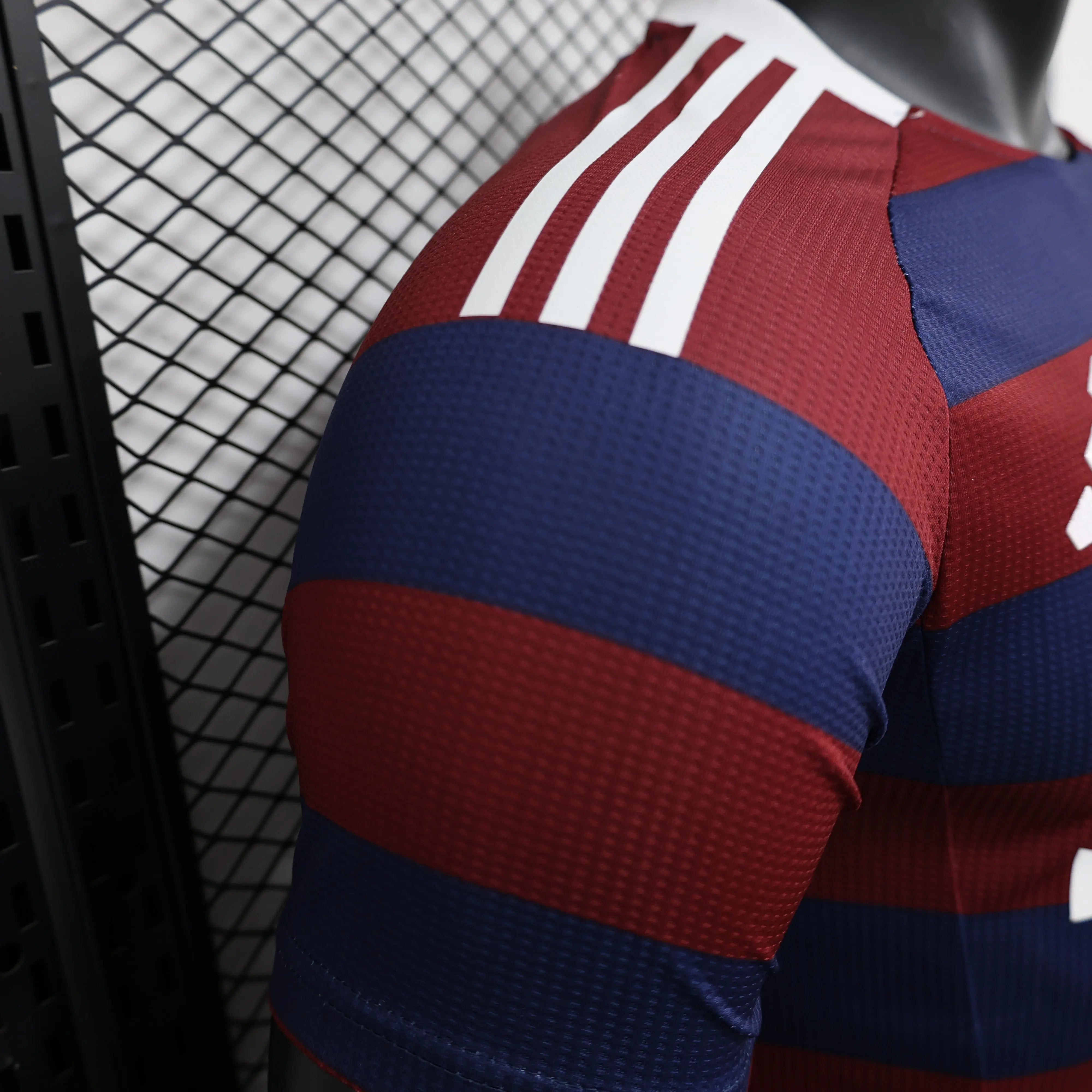 MAILLOT NEWCASTLE EXTERIEUR 2024/2025 Onze Maillots
