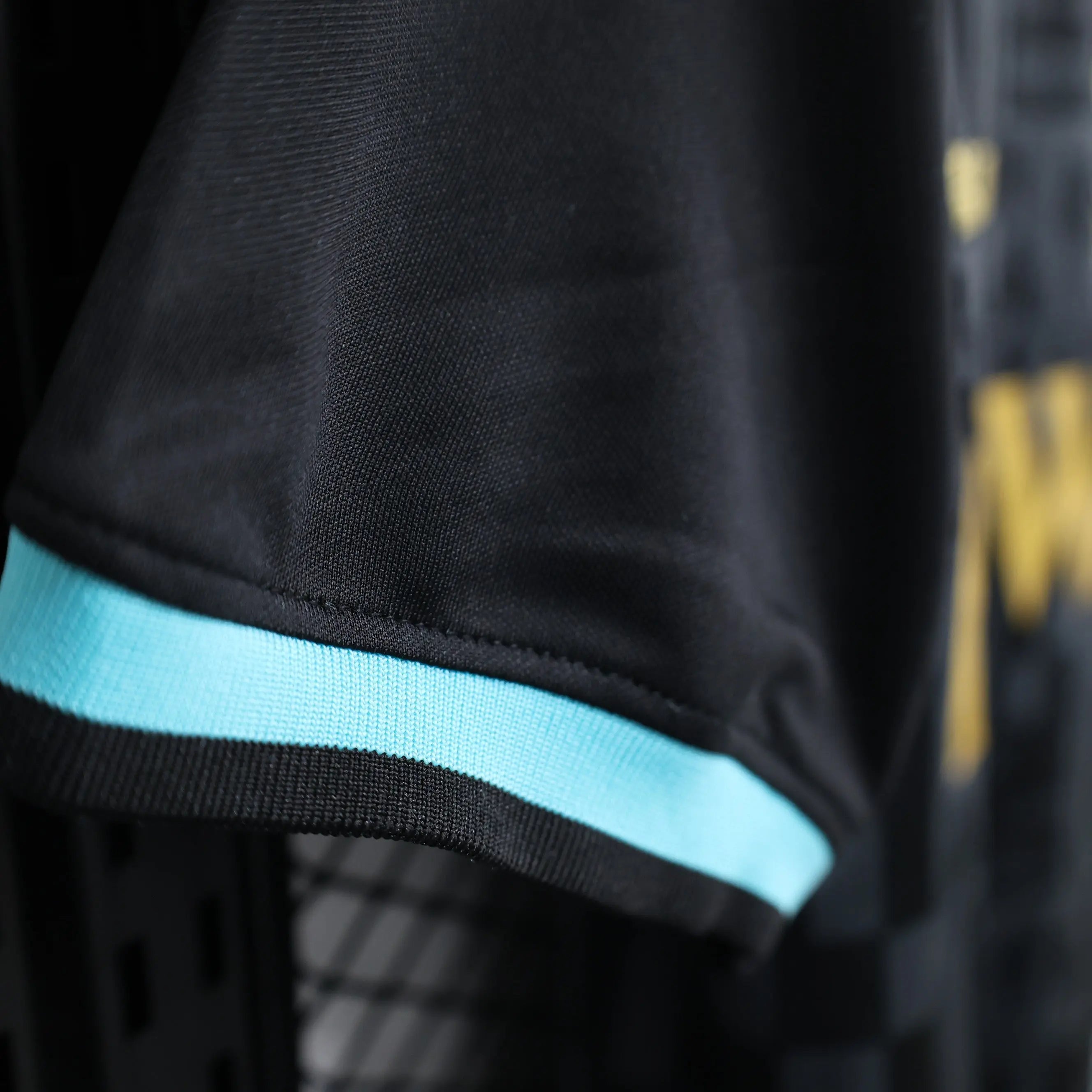 MAILLOT LIVERPOOL 2023/2024 - MODAFOOT